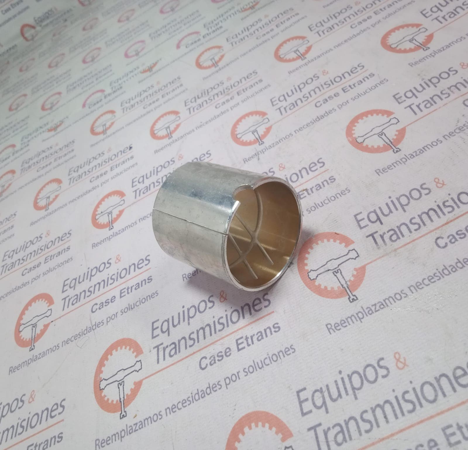 BUSHING - MASSEY FERGUSON