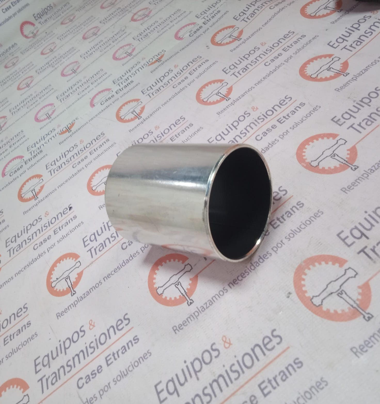 BUSHING - MASSEY FERGUSON