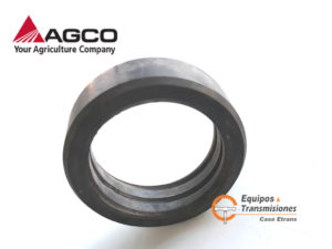VA124615AGCO BUJE FIJO PIVOTE